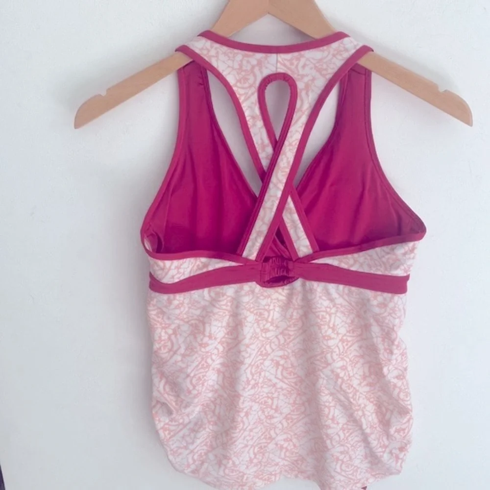 Lucy tie side scrunched Raspberry & White‎  Tankini, Size M